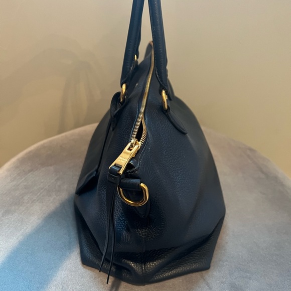 Prada leather handbag - Picture 5 of 11
